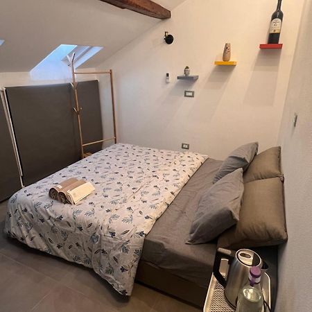 Cosy Nest Apartment Savona Bagian luar foto