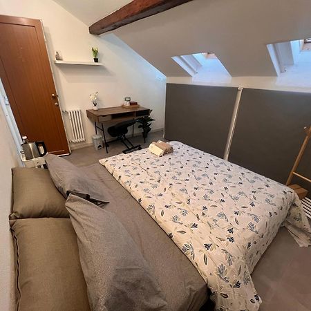 Cosy Nest Apartment Savona Bagian luar foto